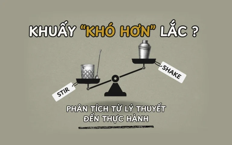 Minh hoạ cân thăng bằng so sánh khuấy và lắc cocktail: mixing glass bên trái nặng hơn bình lắc bên phải.